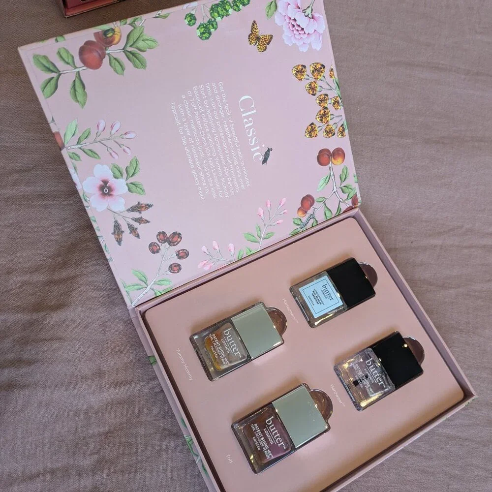 🌸 butter LONDON Legends of London Branwens Adventure 19-piece Non-Toxic Nail